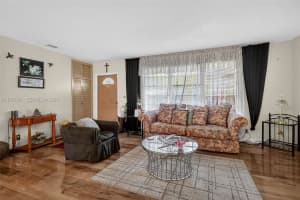 6861 SW 1st Ct, Pembroke Pines, FL 33023, - MLS#A11953081