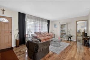 6861 Sw 1st Ct Pembroke Pines, FL 33023 - MLS#A11953081