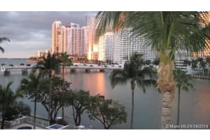 701 Brickell Key Blvd 2004 Miami, FL 33131 - MLS#A11953128