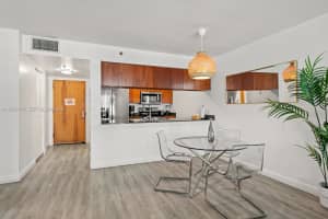 1200 Brickell Bay Dr 2414 Miami, FL 33131 - MLS#A11953174