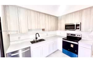 6637 Nw 178th Ter Hialeah, FL 33015 - MLS#A11953206