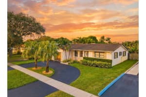 5117 Cleveland St, Hollywood