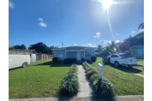 10040 Sw 170th Ter, Miami