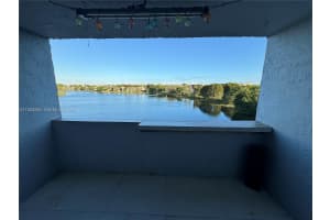 9351 Fontainebleau Blvd APT B418, Miami, FL 33172, - MLS#A11953256