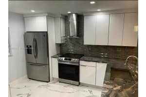 1100 W 35th St Hialeah, FL 33012 - MLS#A11953311