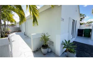 7220 Sw 149th Ct Miami, FL 33193 - MLS#A11953320