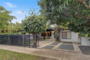 5760 Sw 56th St Miami, FL 33155 - MLS#A11953350