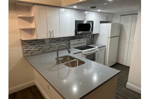 7155 Nw 179th St 304 Hialeah, FL 33015 - MLS#A11953352