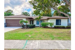 2660 Starwood Cir, West Palm Beach