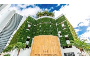 16385 Biscayne Blvd Ph8 North Miami Beach, FL 33160 - MLS#A11953372