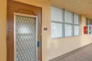 9081 Sunrise Lakes Blvd 107 Sunrise, FL 33322 - MLS#A11953386