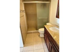 240 Lakeview Dr 308 Weston, FL 33326 - MLS#A11953396