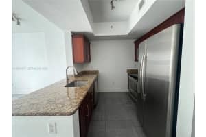 7275 Sw 90th Way 205, Miami