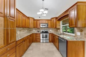 450 Nw 201st Ave Pembroke Pines, FL 33029 - MLS#A11953582