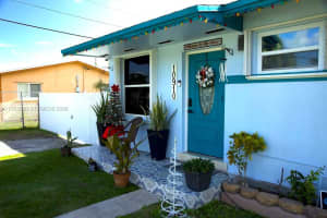 10910 Sw 217th Ter Miami, FL 33170 - MLS#A11953590