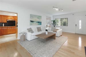 1242 Buchanan St Hollywood, FL 33019 - MLS#A11953598