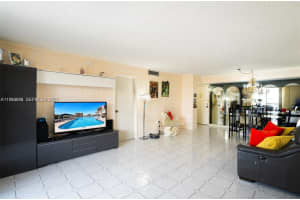 1833 S Ocean Dr 1103 Hallandale Beach, FL 33009 - MLS#A11953698