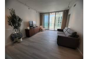 1300 Brickell Bay Dr 2504 Miami, FL 33131 - MLS#A11953720