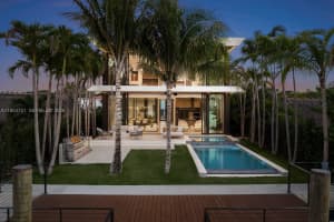 701 86th St . Miami Beach, FL 33141 - MLS#A11953751