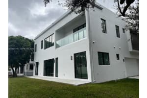 2 Hough Dr Miami Springs, FL 33166 - MLS#A11953770