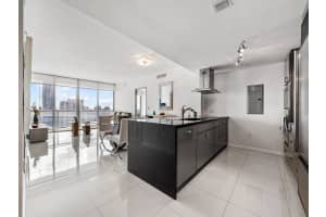495 Brickell Ave 5203 Miami, FL 33131 - MLS#A11953828