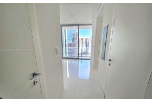 300 Biscayne Boulevard Way 2208w Miami, FL 33131 - MLS#A11953880