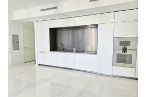 300 Biscayne Boulevard Way 2208w Miami, FL 33131 - MLS#A11953880