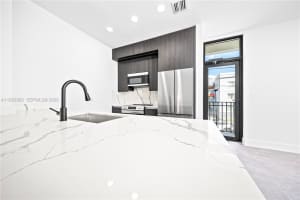 526 Sw 2nd St 1 Miami, FL 33130 - MLS#A11953893