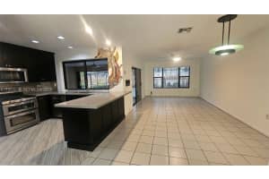 6371 Hutchinson Rd Miami Lakes, FL 33014 - MLS#A11953910