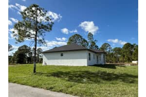 1121 Florence St E 1121 Lehigh Acres, FL 33974 - MLS#A11953918