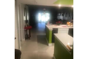 195 Lakeview Dr 104 Weston, FL 33326 - MLS#A11953938