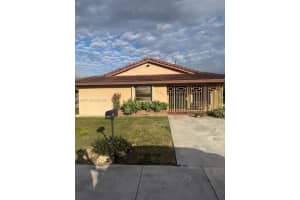 3895 Sw 68th Ave, Miami