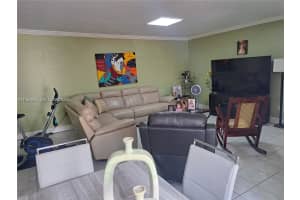 11930 Ne 19th Dr 2 North Miami, FL 33181 - MLS#A11954085