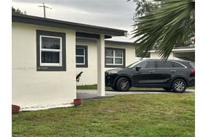 5700 Sw 54th Ter Davie, FL 33314 - MLS#A11954092