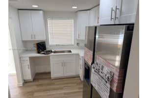 5100 Sw 64th Ave 106 Davie, FL 33314 - MLS#A11954148