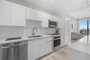 101 Diplomat Pkwy 2408 Hallandale Beach, FL 33009 - MLS#A11954167