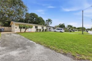 2341 N 61st Ter Hollywood, FL 33024 - MLS#A11954197