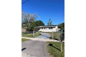 4740 Sw 43rd Ave Dania Beach, FL 33314 - MLS#A11954202