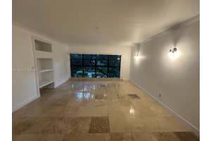 32 Camden Dr 7 Bal Harbour, FL 33154 - MLS#A11954215