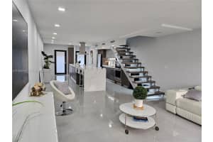 6901 Edgewater Dr 311 Coral Gables, FL 33133 - MLS#A11954251