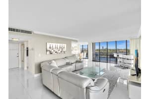 2017 S Ocean Dr 409, Hallandale Beach