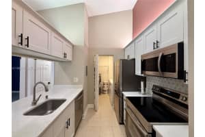 2550 N Nob Hill Rd . Sunrise, FL 33322 - MLS#A11954346