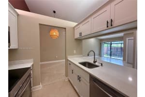 2550 N Nob Hill Rd . Sunrise, FL 33322 - MLS#A11954346