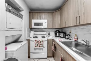 10000 Nw 80th Ct 2226 Hialeah, FL 33016 - MLS#A11954387