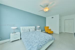 1755 E Hallandale Beach Blvd 1808e Hallandale Beach, FL 33009 - MLS#A11954393