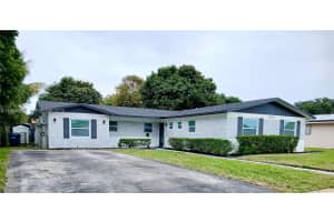 4431 Nw 13th St Lauderhill, FL 33313 - Off Market