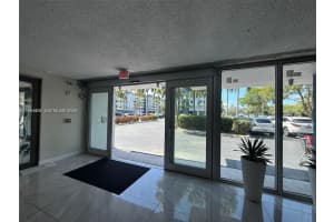 16546 Ne 26th Ave 4j, North Miami Beach