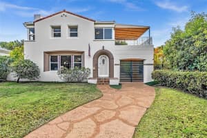 1524 Biarritz Dr Miami Beach, FL 33141 - MLS#A11954437