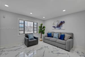 895 W 39th Pl 1 Hialeah, FL 33012 - MLS#A11954449