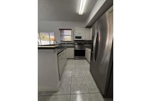 5200 Nw 109th Ave 5 Doral, FL 33178 - MLS#A11954487